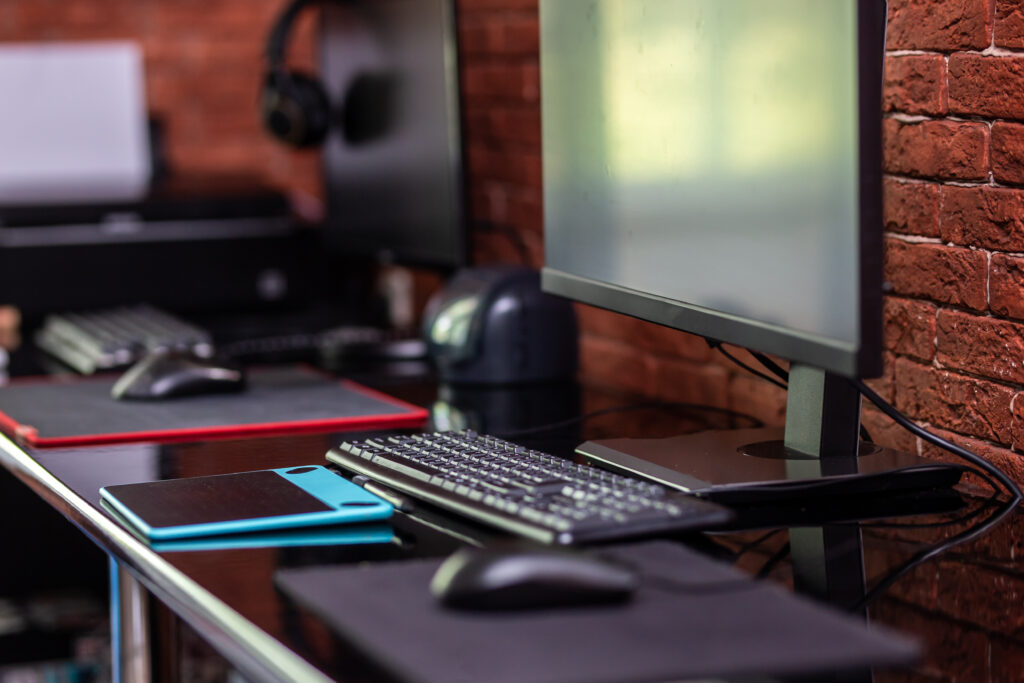 computer-and-electronics-on-workspace-desk-setup-2026-01-08-05-16-06-utc